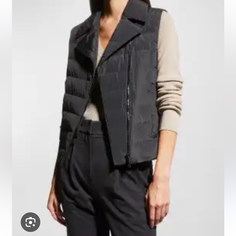 Brunello Cucinelli Women’s Water-Resistant Asymmetric-Zip Black Vest. Size 48/M